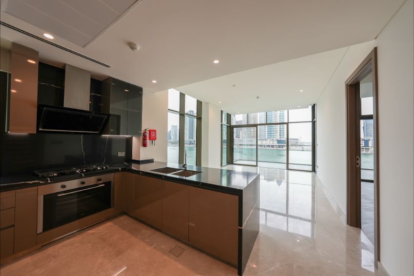 Luxury 3BR Residence | Vacant | Canal View