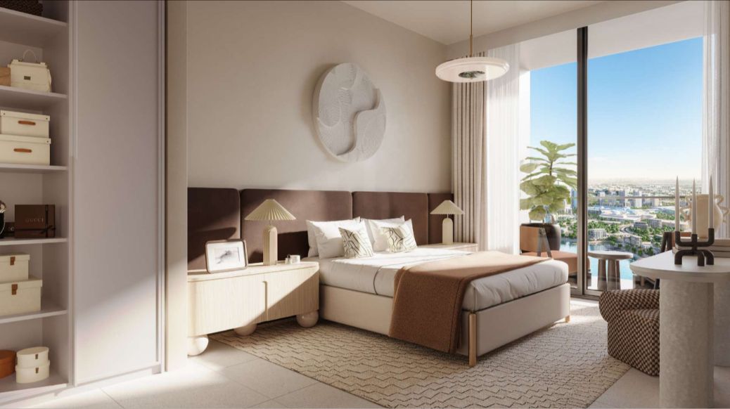 Exquisite 4-Bedroom Apartment with Panoramic Views